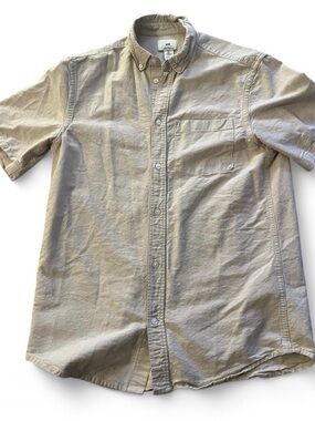 Tan H&M short sleeve button up shirt. Size S.